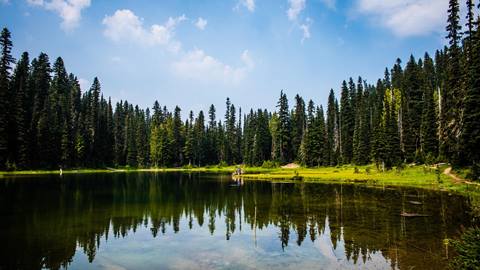 Lake at Crystal Mountain in the summer
