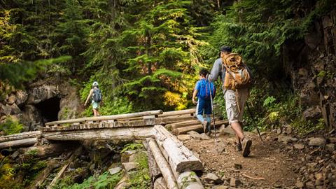 Family hiking at Crystal